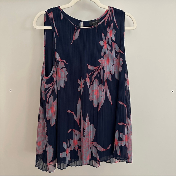 Halogen Pleated Floral Navy Sleeveless Top Flowy - 1X - Picture 1 of 3